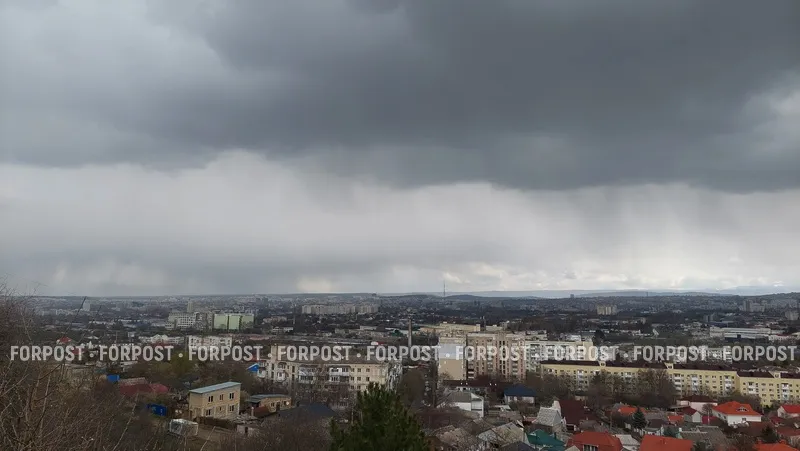 Апрель попрощается с Крымом дождями и ветром