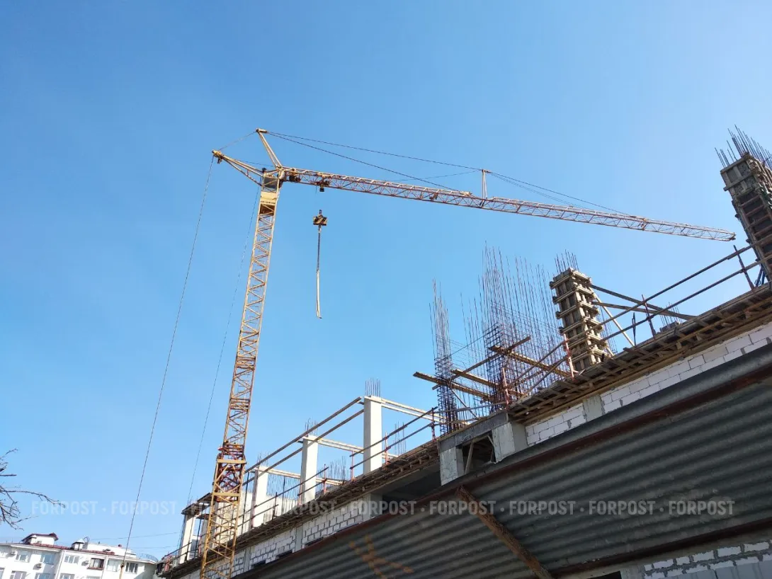 Севастополь продолжает строиться без разрешений