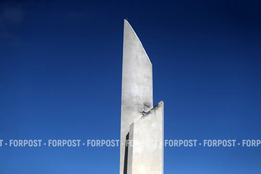 Украинский дрон влетел в «Штык и Парус»