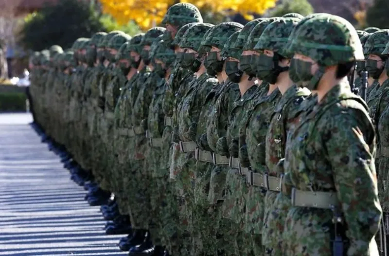 Нехватку новобранцев для армии Японии компенсируют роботами и дронами