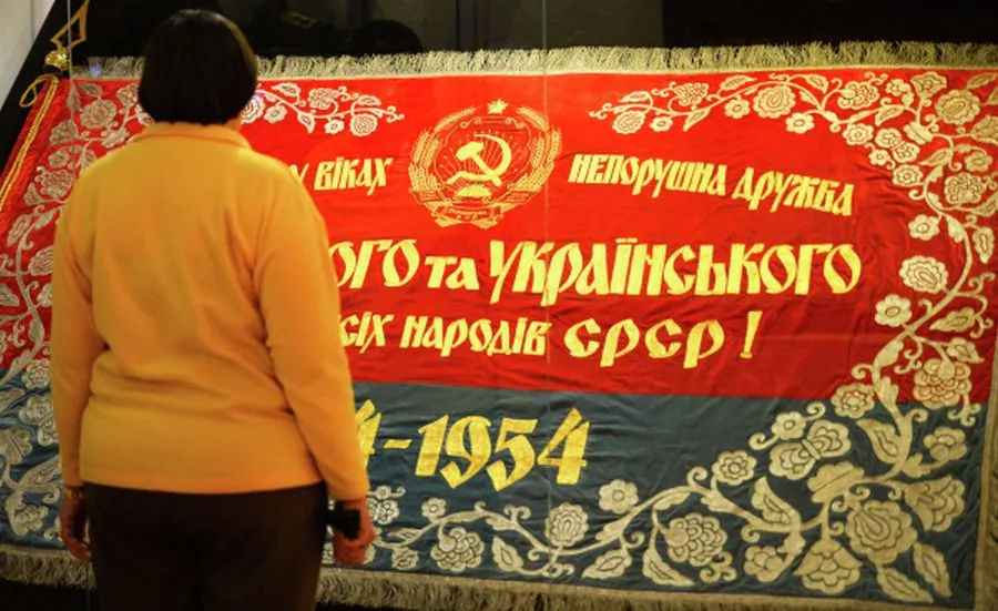 Украина в День дурака прекратила дружбу с Россией