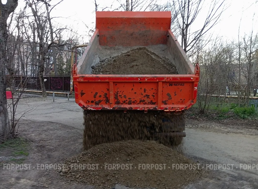 Дорожно-асфальтовое происшествие случилось в Крыму