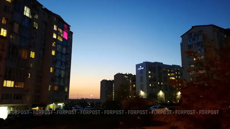 Почему во время атак БПЛА советуют гасить свет