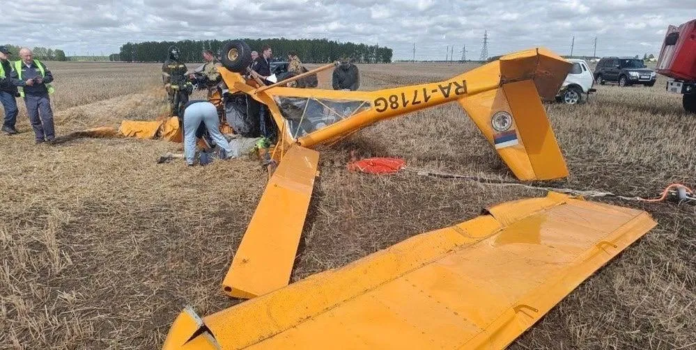 В Омской области разбился самолёт — два человека погибли