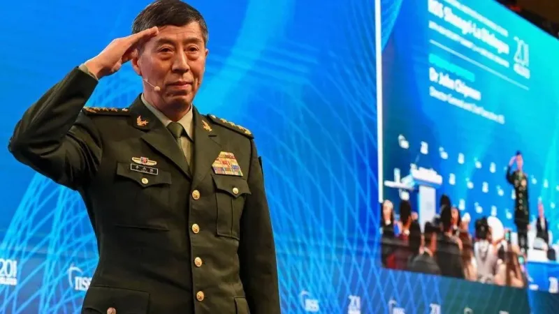 В Китае приговорили к расстрелу двух бывших министров обороны