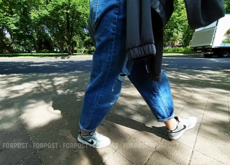 Прогулки не помогут: названа главная опасность долгого сидения