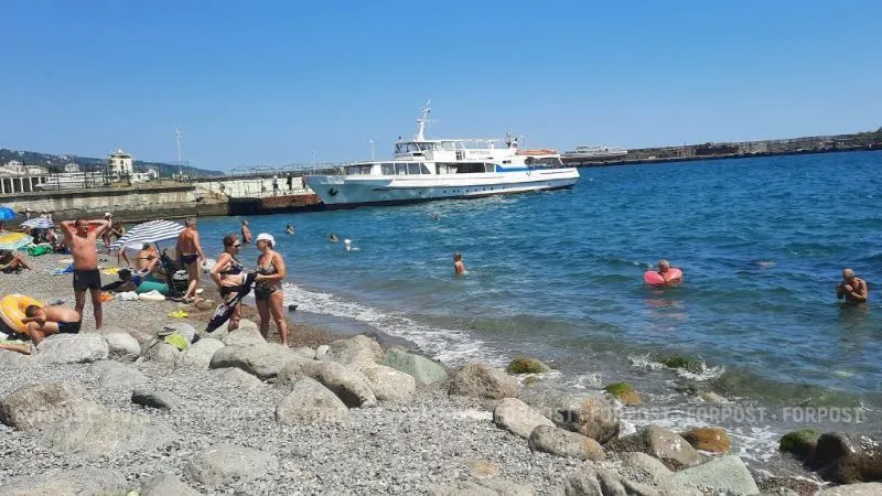 Где в Крыму вода теплее и когда начнётся пляжный сезон