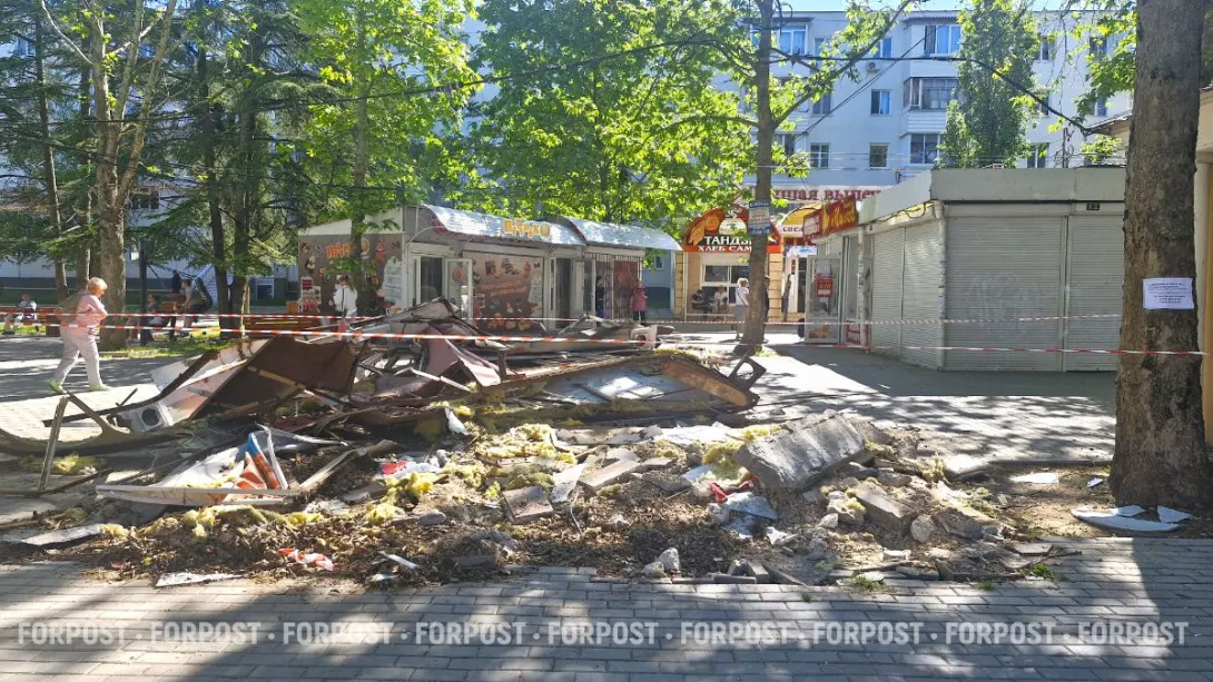 В Севастополе проредили ларьки на проспекте Генерала Острякова