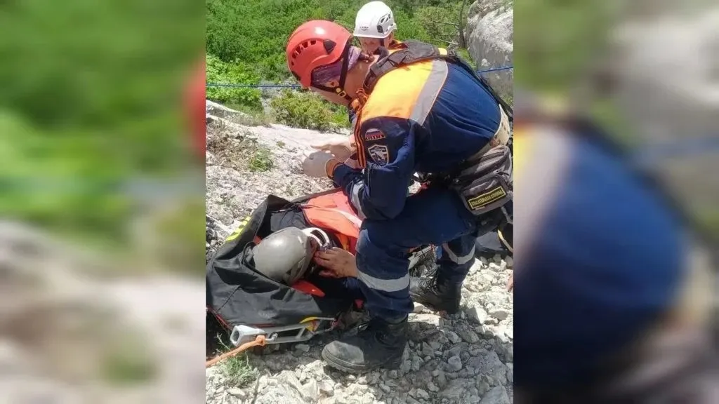 В Севастополе едва не погиб скалолаз