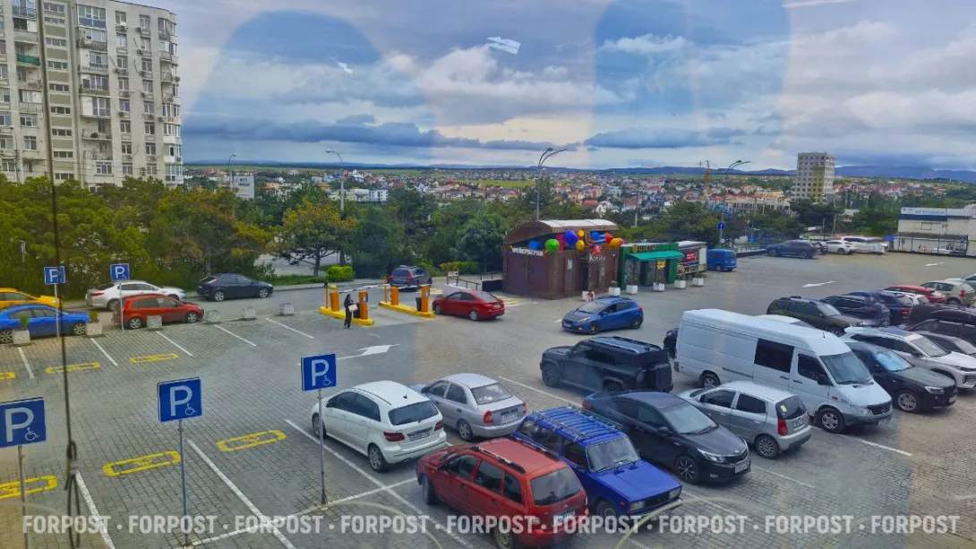Бензопровод, НПЗ, паром и почему запас топлива повысит его цену в Крыму