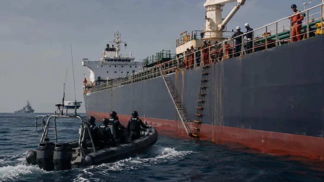 Санкции ЕС против российской нефти вышли в открытое море