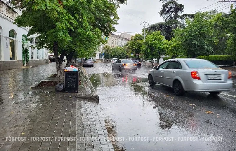 Как Севастополь пережил ливень и грозу