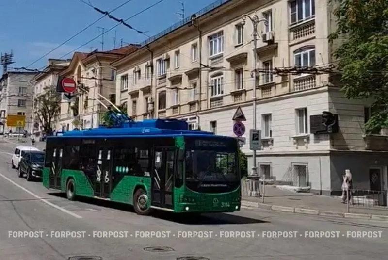 По улице Адмирала Октябрьского в Севастополе снова запустили троллейбусы