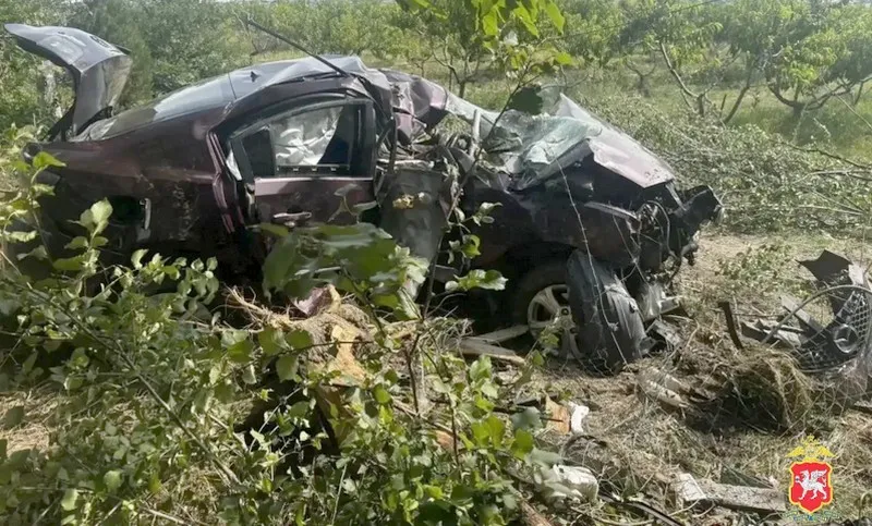 В ДТП под Бахчисараем погибли водитель и пассажир