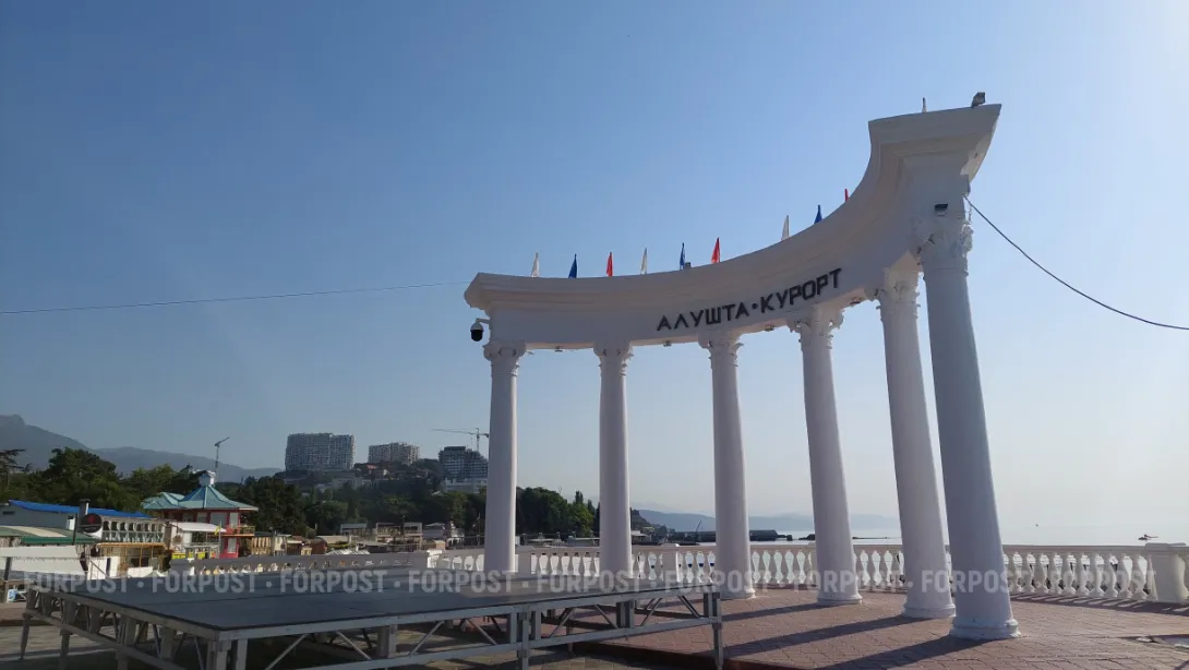 Пансионат в Алуште закрыли после гибели мурманского подростка