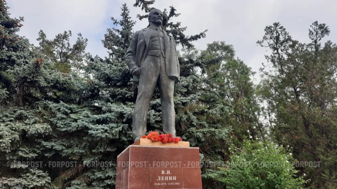 Ленин снова станет покровителем растений в Крыму