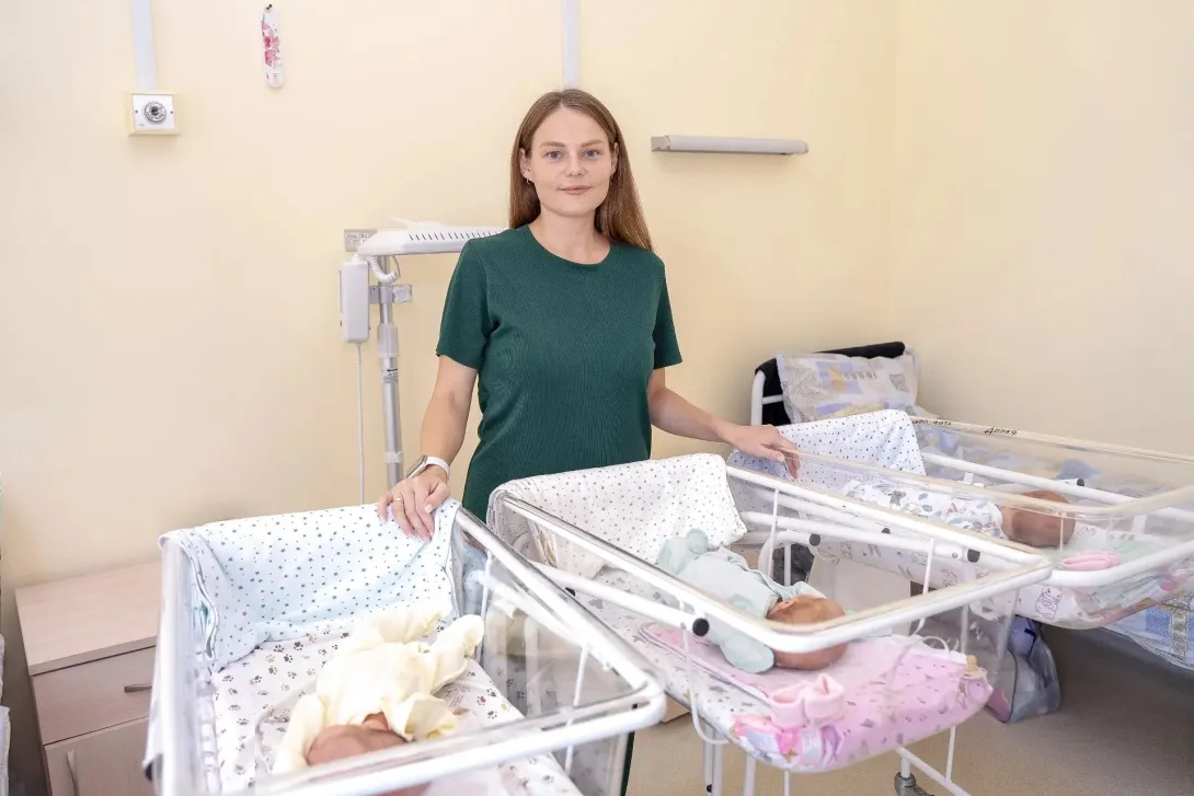 Редкое событие: сразу две тройни родились в Крыму с начала года