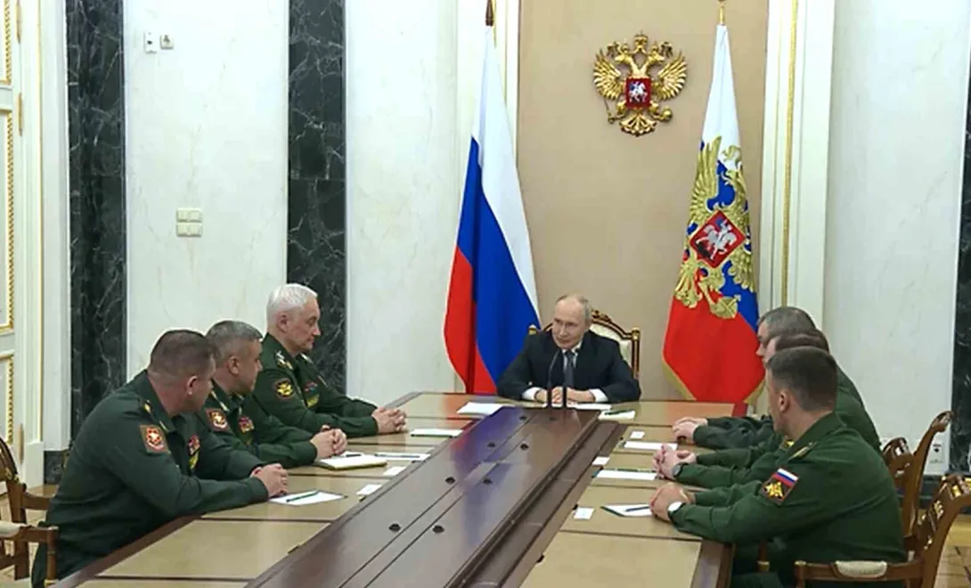 Путин провёл крупнейшие кадровые перестановки в руководстве Вооружённых Сил