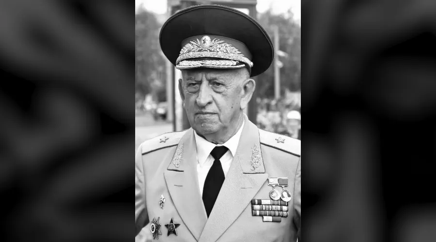 В Севастополе простились с генерал-майором Василием Казаченко