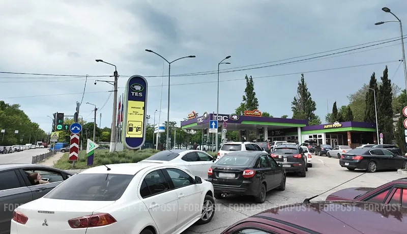 В Крыму назвали объём топлива, который должен снять дефицит 