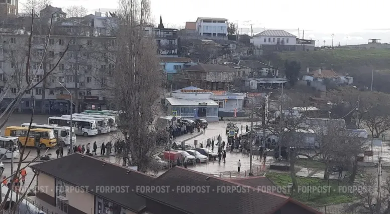 В Севастополе появились дежурные автобусы
