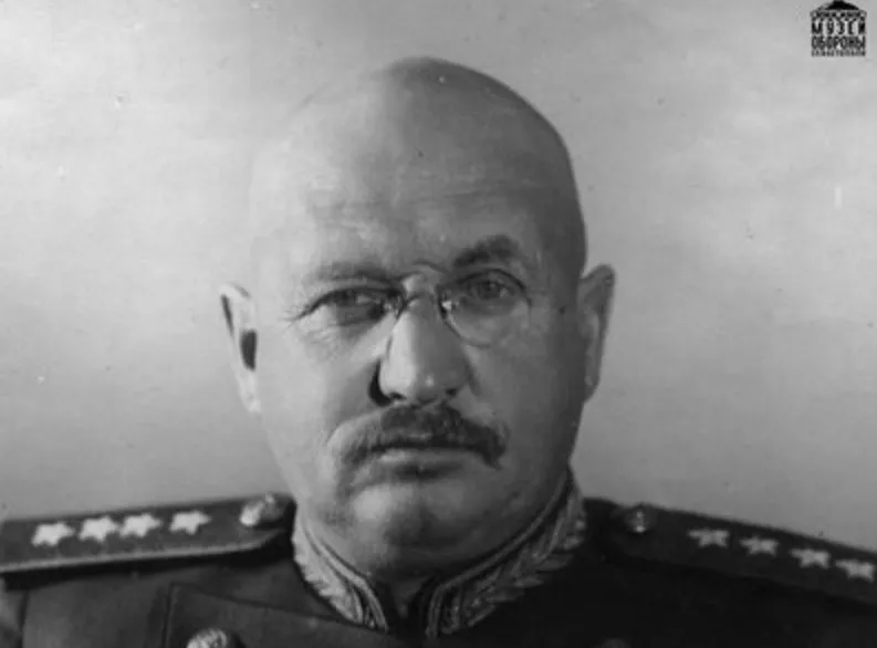 Спорить можно, забыть нельзя: 130 лет со дня рождения Ивана Ефимовича Петрова