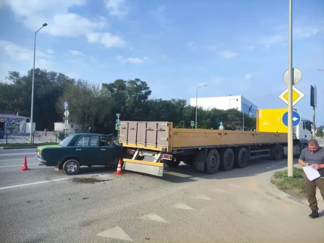 В Севастополе 11-месячный ребенок с матерью госпитализированы в результате ДТП