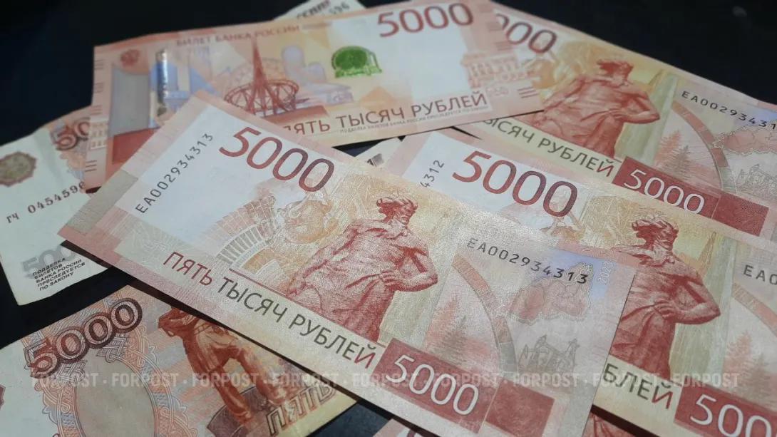 Банки начнут проверять россиян, которые вносят на счёт много налички