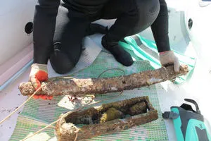 У берегов Херсонеса археологи нашли античный якорь