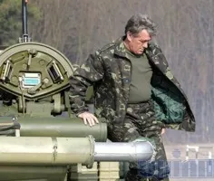 Ющенко едет в Крым на тактические учения ВМС