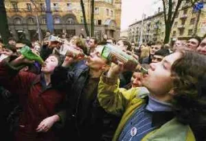 Выбор украинской молодежи: на выборы или на пиво?