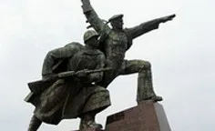 Памятник в Севастополе стал источником наживы