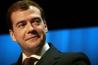 Президент Медведев Севастополь не оставит