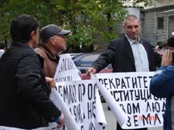 В Севастополе потребовали отставки начальника управления земельных ресурсов Толстоухова-младшего