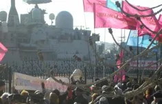 Демонстранты в Севастополе встретили британский корабль криками «Геть НАТО!»