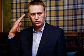 Алексей Навальный с трибуны митинга в Петербурге призвал всех прийти 4 марта на избирательные участки и проголосовать