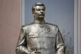 Компартия изучает общественное мнение по вопросу о создании памятника Сталину в Севастополе