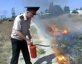 Как сдерживать огонь до прибытия пожарной машины