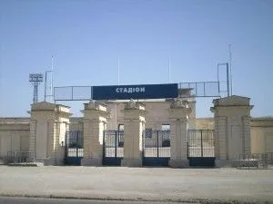 Стадион ВМСУ Севастополь скоро получит в коммунальную собственность. Дело стопорит бумажная волокита