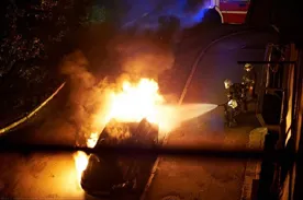 Ночью в Севастополе сгорела иномарка