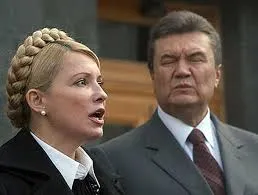 Янукович ждет от Тимошенко письмо с просьбой о помиловании