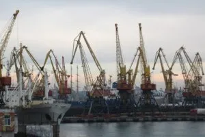 Транзит нефти через украинские порты за 9 месяцев сократился в 3 раза