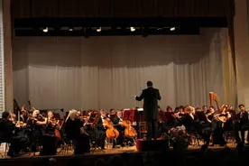 В Севастополе шедеврами Моцарта и Малера открылся 77 абонементный сезон оркестра Крымской филармонии