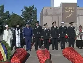 Торжественное захоронение останков советских воинов, погибших при героической обороне Севастополя, состоялось на кладбище в районе поселка Дергачи