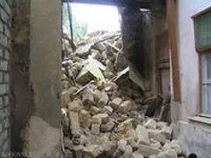 В Севастополе рухнула стена жилого дома