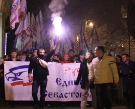 "Русское единство" в Севастополе заявило о себе Русским маршем с файерами