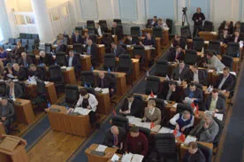 Городской совет Севастополя обратился к президенту Украины с требованием принять меры против нарождающегося нового фашизма