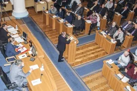Депутаты Севастополя осудили Евромайдан и потребовали от правительства переориентировать политику государства в сторону Таможенного союза