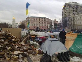 Киевляне устали от шумной толпы оппозиционеров
