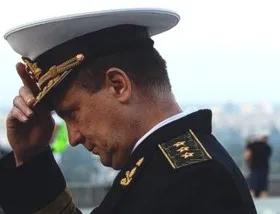 Янукович уволил в запас проштрафившегося адмирала Игоря Кабаненко с «правом ношения военной формы одежды»